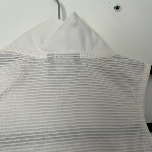 Josh Goot Sleeveless Cotton Tuxedo Blouse, White with details Black lines Sz S - Picture 9 of 9